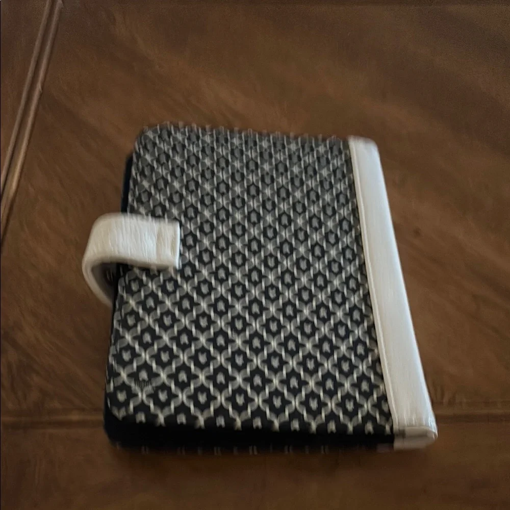 Disney Black and White Patterned Binder